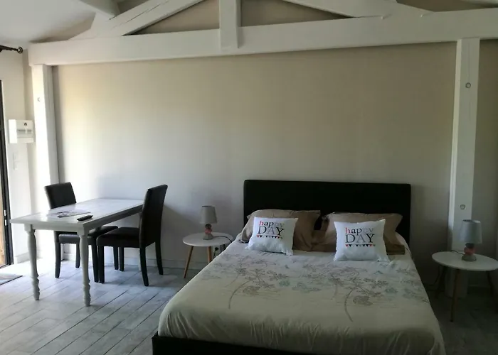 Le Domaine D'azae Pensionat Gujan-Mestras